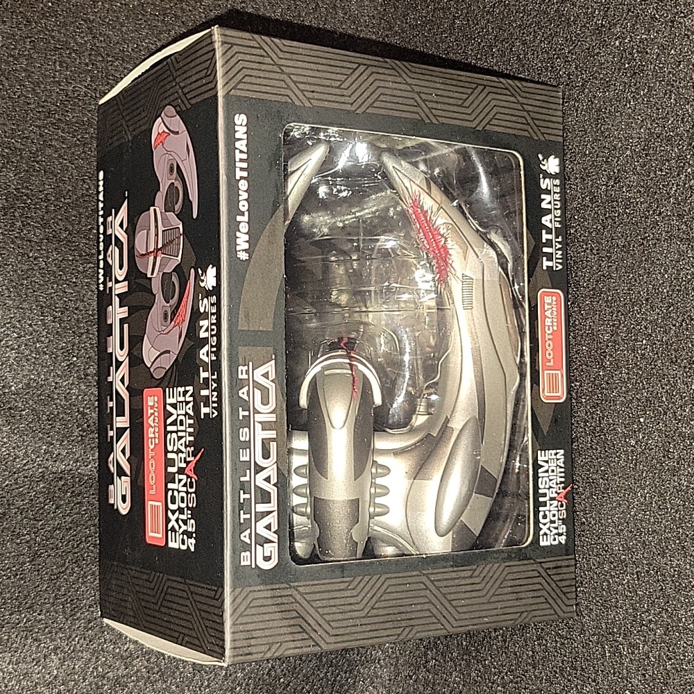 Loot Crate: Battlestar Galactica Cylon Raider 4.5"  Scar Titan Vinyl Figure